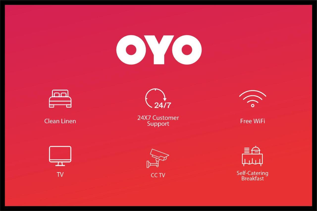מלון אינדורה Oyo 62194 Pleasure Palace מראה חיצוני תמונה